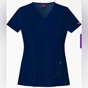 Medium Tall Dickies XTREME stretch v neck scrub top
